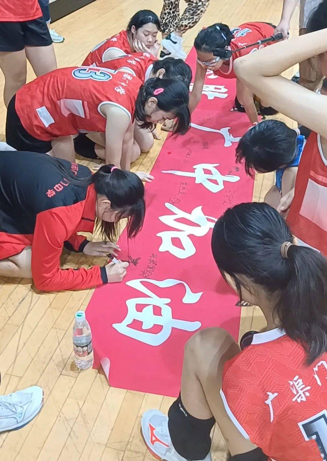 摩纳哥势如破竹，队员士气高涨的简单介绍