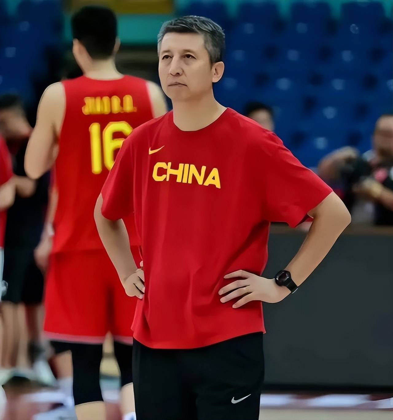 包含国内球员冒尖，积极备战最高水准的比赛的词条